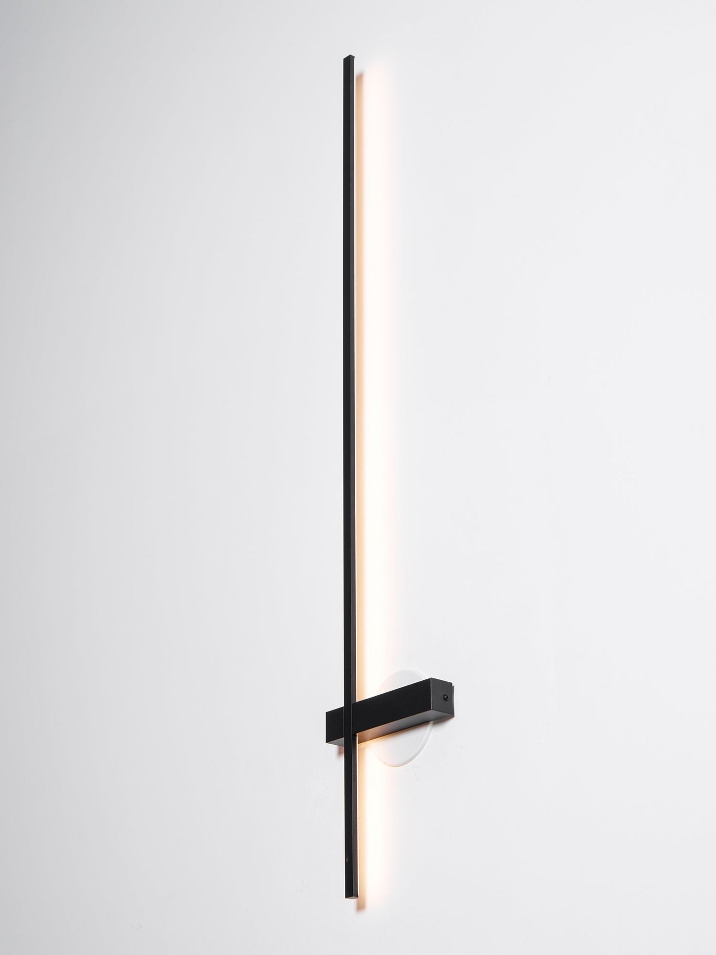 Adeline Linear Rechargeable Sconce