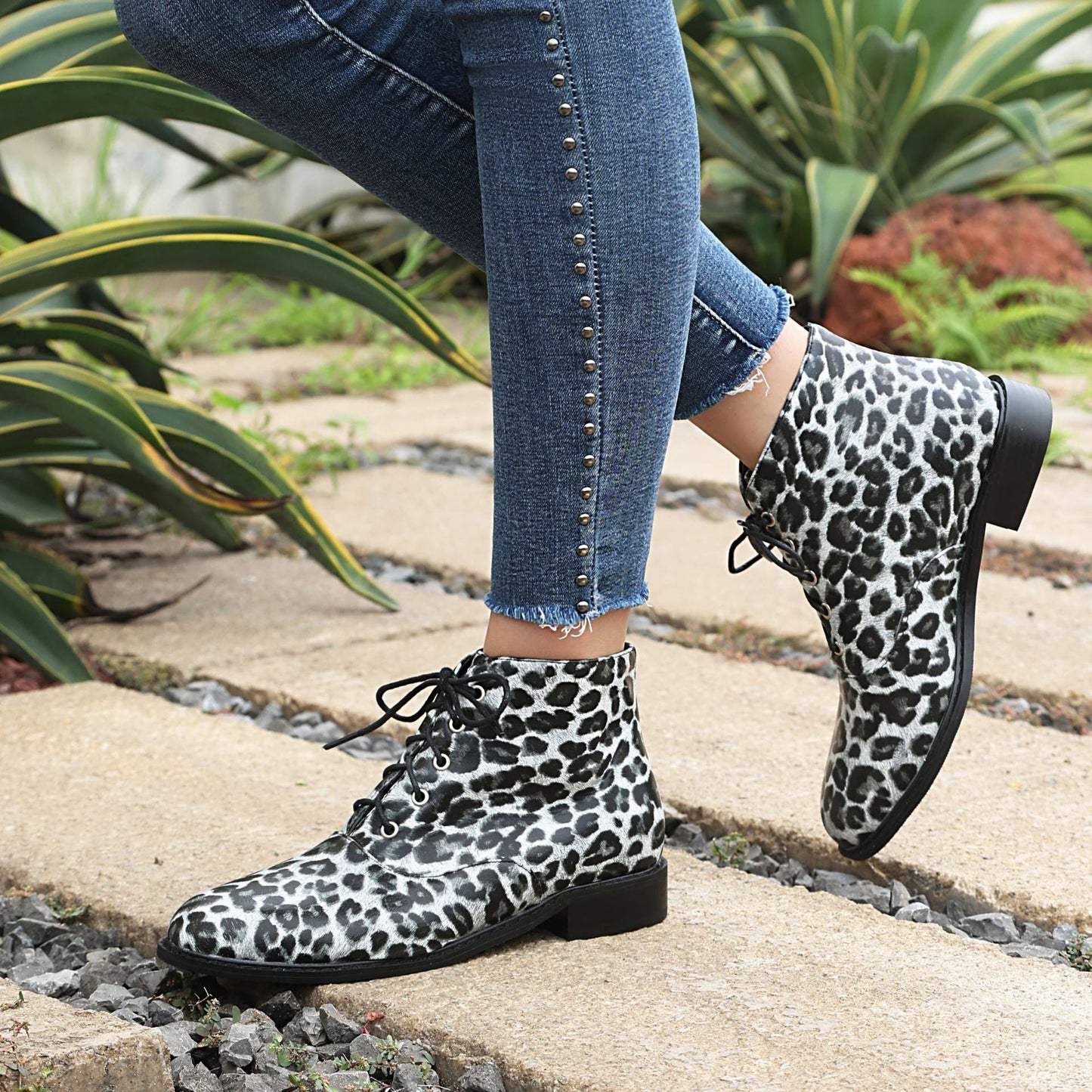 Women's Leopard Print Lace-Up Martin Ankle Boots | Low Heel