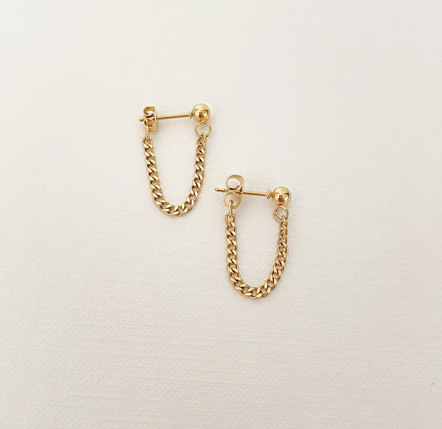 RYLIE DAINTY GOLD LOOP CHAIN EARRINGS