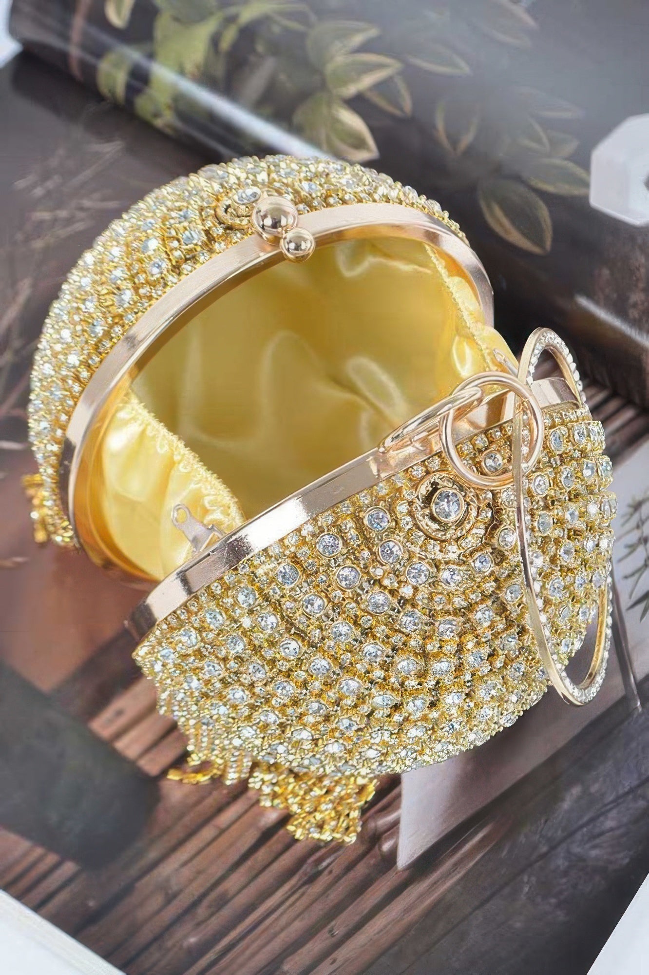 Round Rhinestone Fringe Bag W Faux Pearl