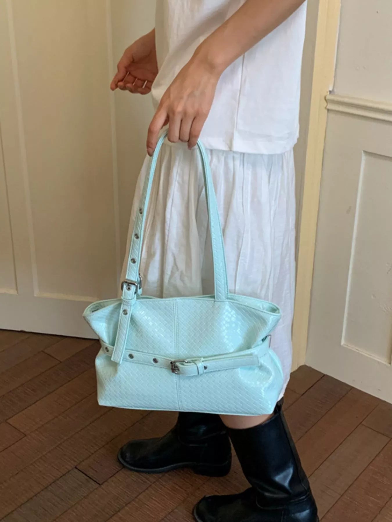 Buckle Detail Shoulder Bag