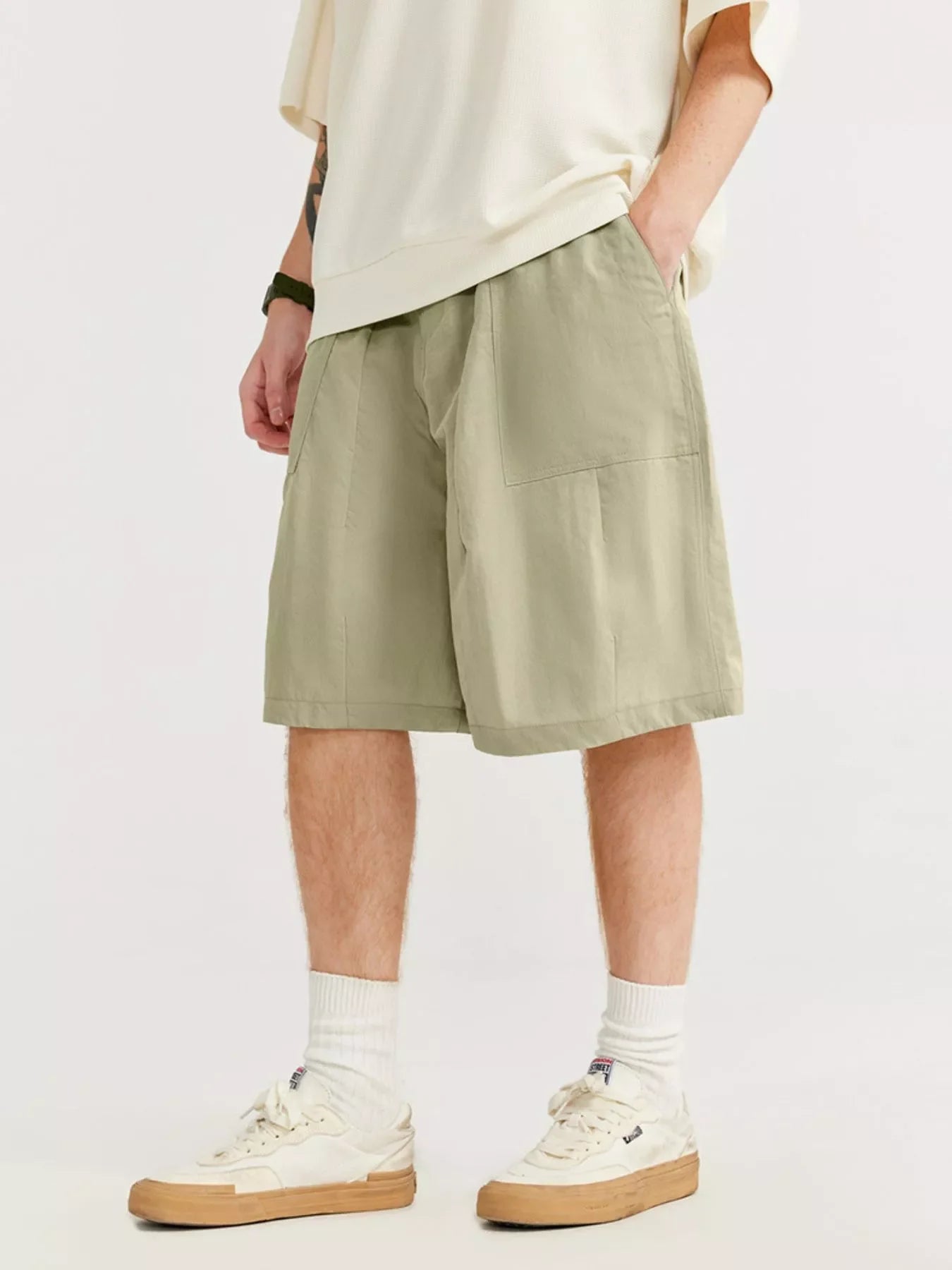 Men's Loose-Fit Drawstring Shorts