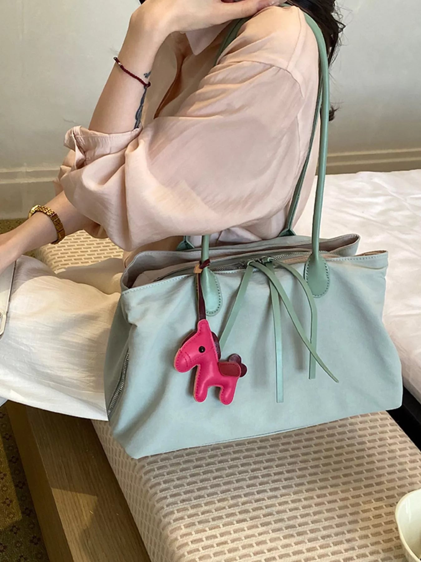 Lightweight Canvas Shoulder Bag