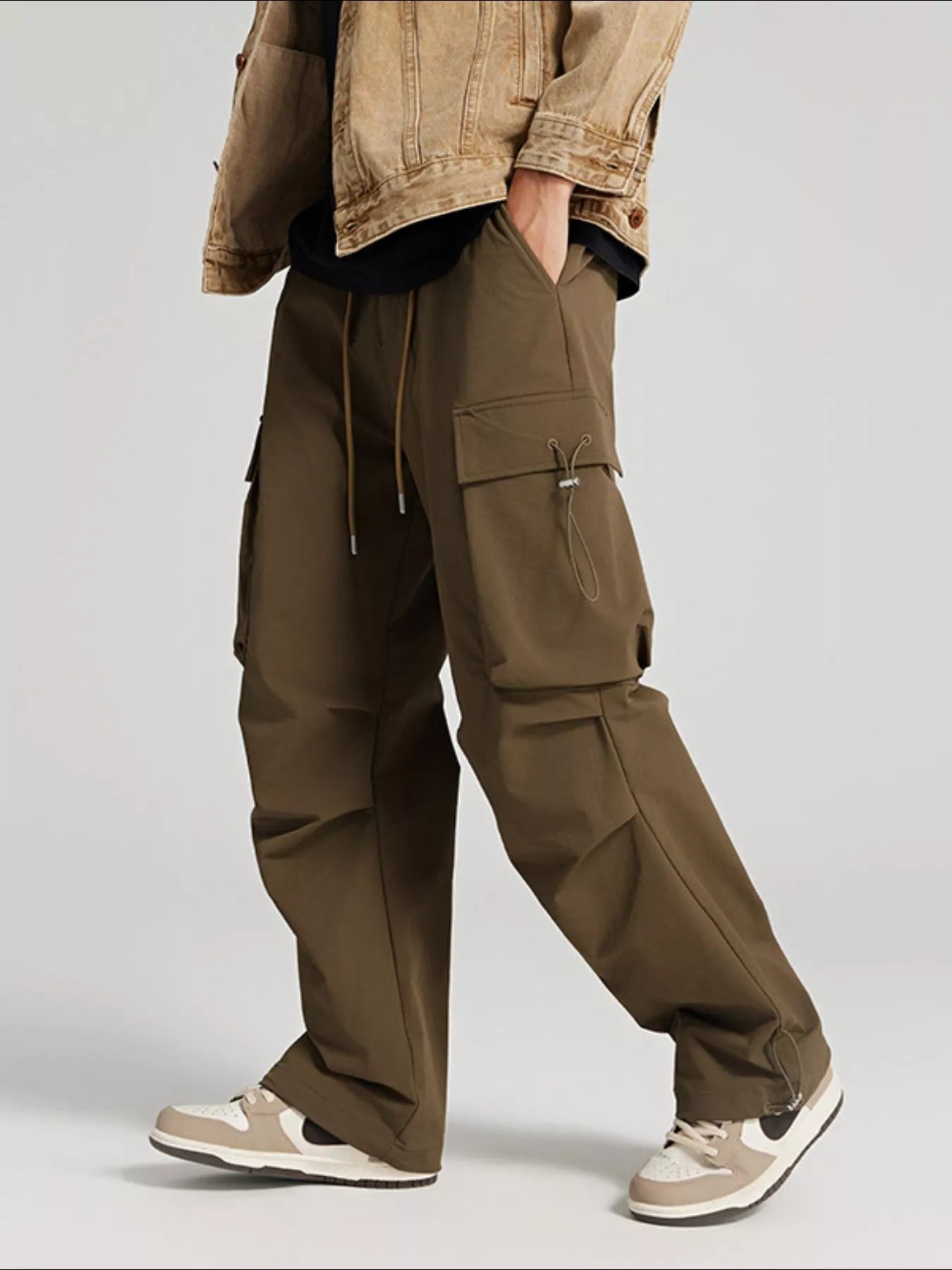 Men's Wide Leg Pants with Cargo Pockets