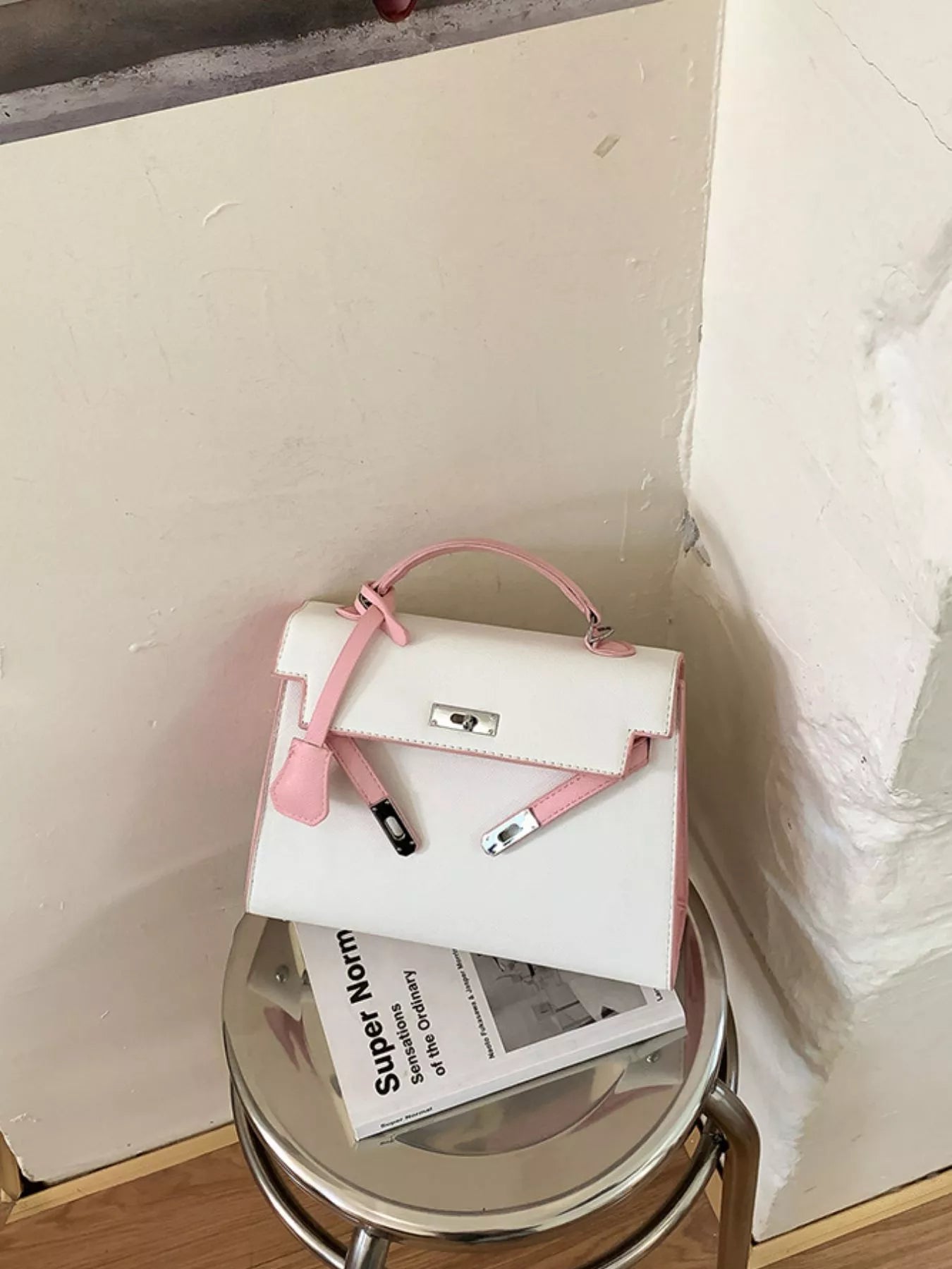 Contrast Trimmed Top-Handle Crossbody Bag