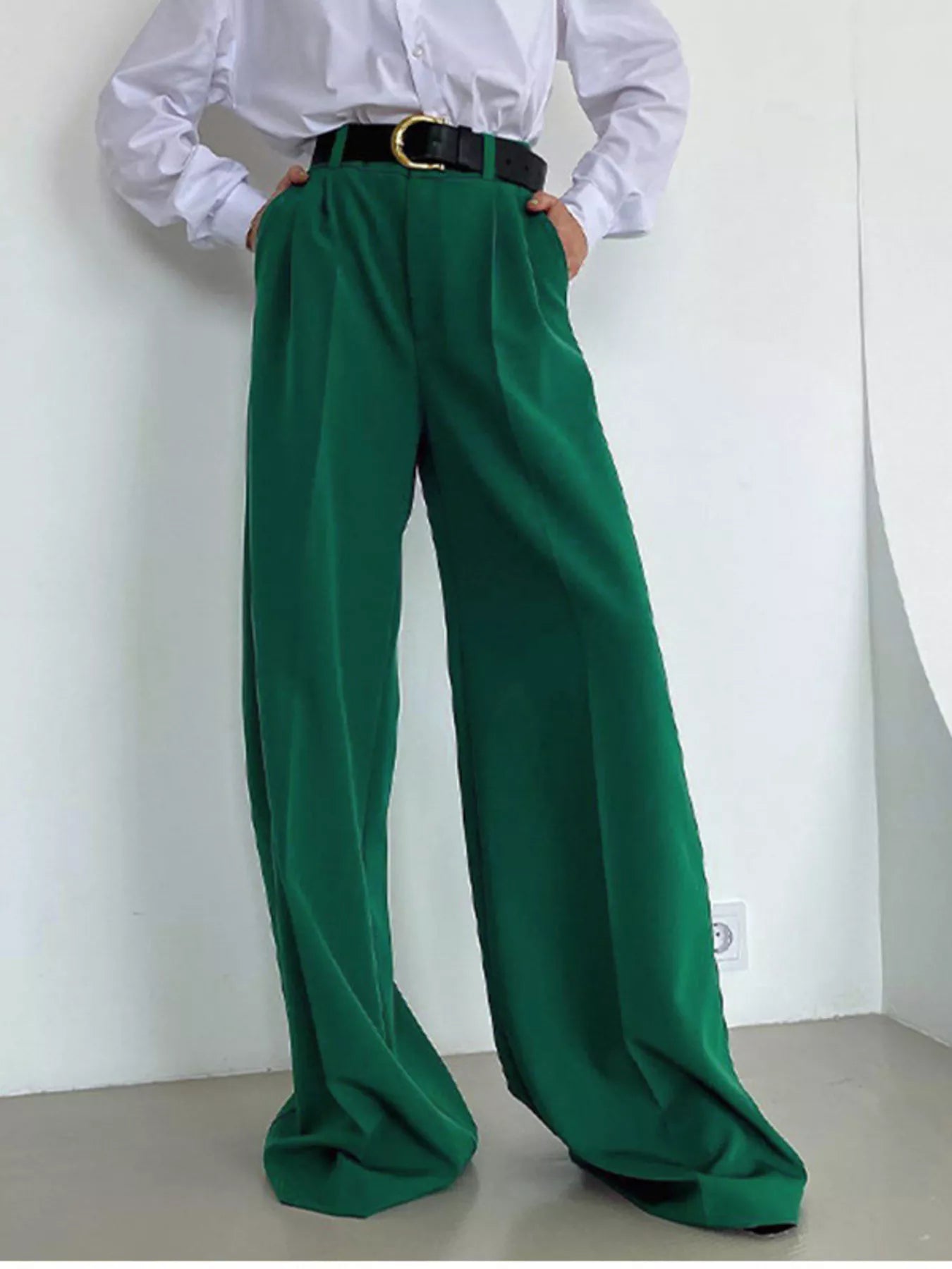 Wide Leg Pleated Pants