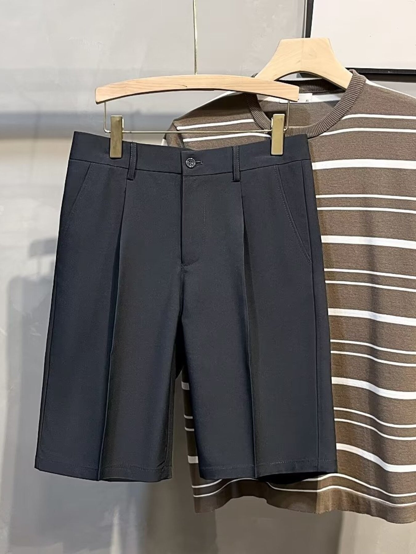 Men's Full Size Pleated Front Casual Shorts Plus Size