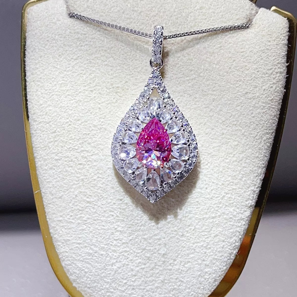 2 Carat 925 Sterling Silver Moissanite Pendant Necklace