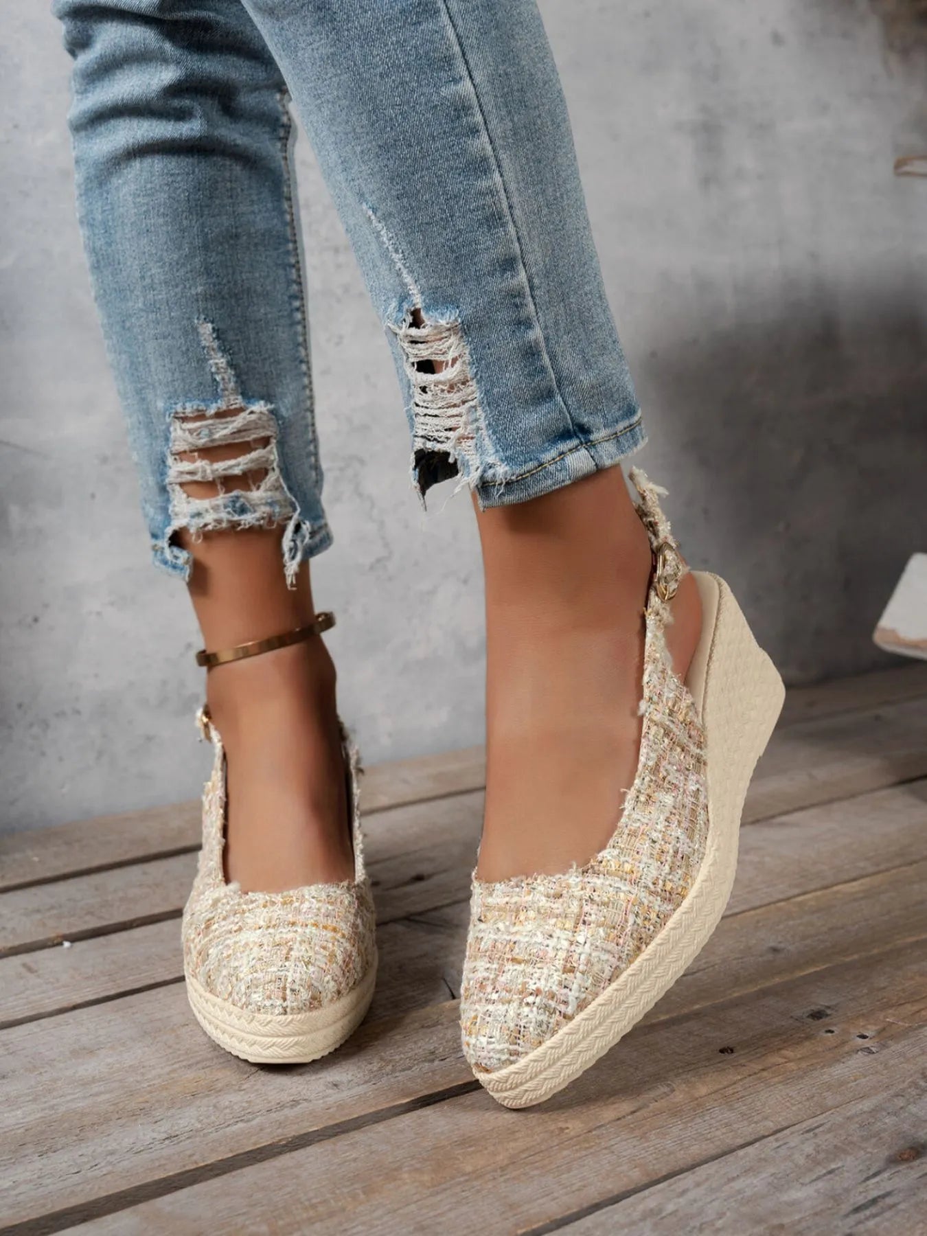 Point Toe Wedge Sandals