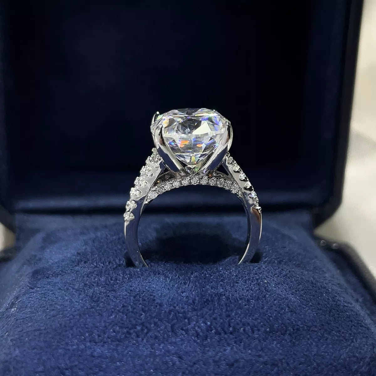 10 Moissanite 925 Sterling Silver Ring