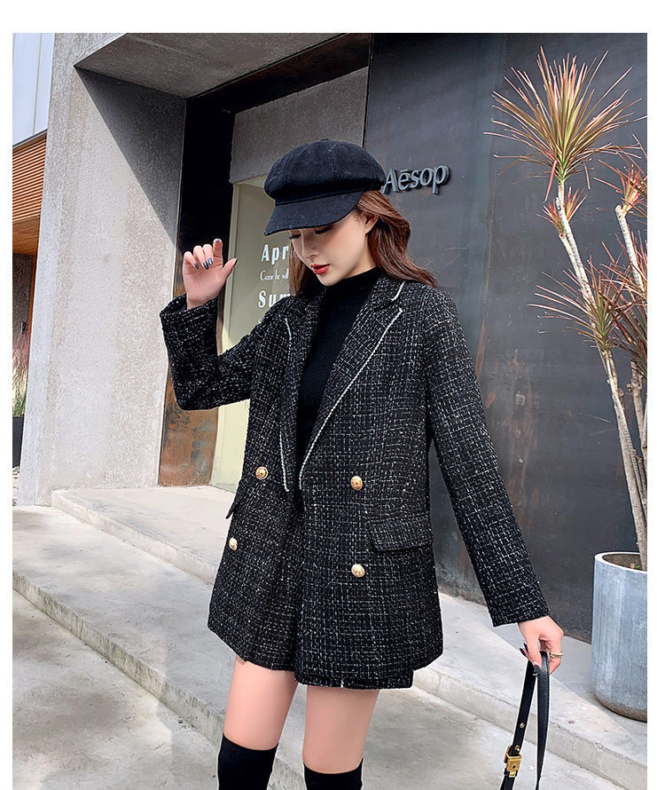 Two-piece Suit Of Plaid Woolen Blazer And Shorts