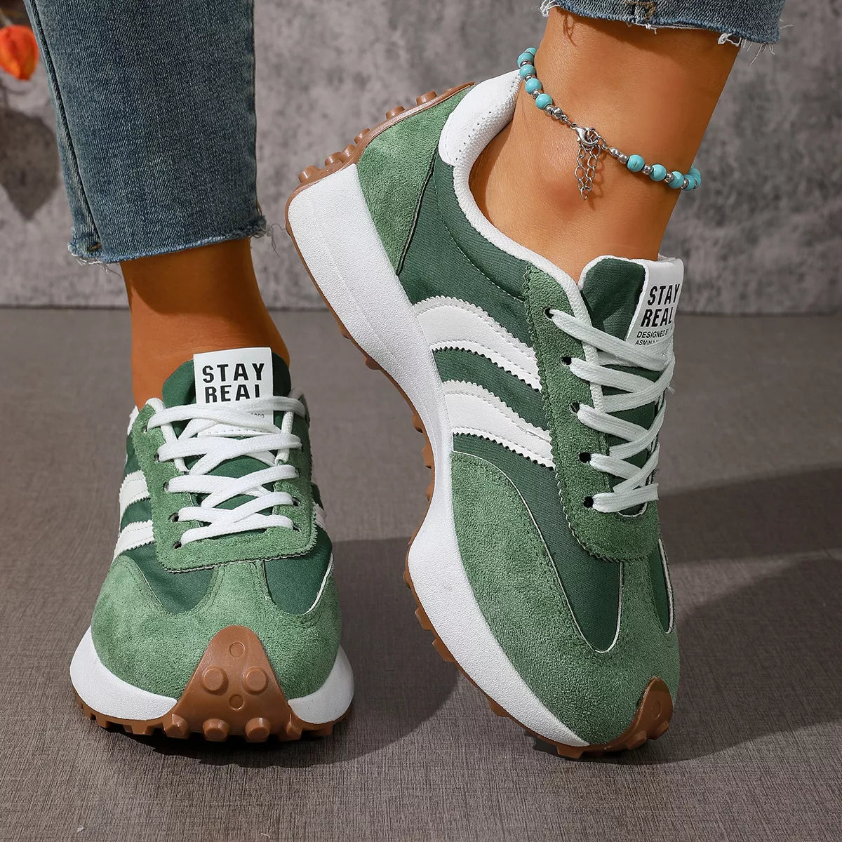 Lace Up Round Toe Sneakers