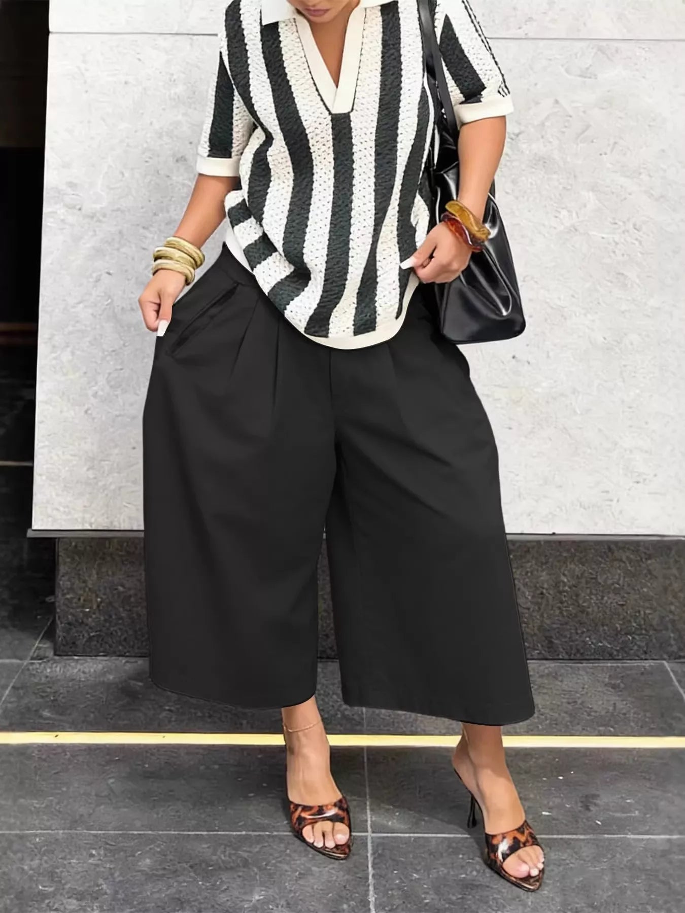 Wide-Leg Cropped Pants