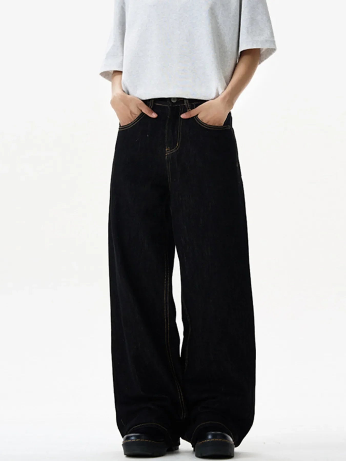 Men's Wide Leg Jeans