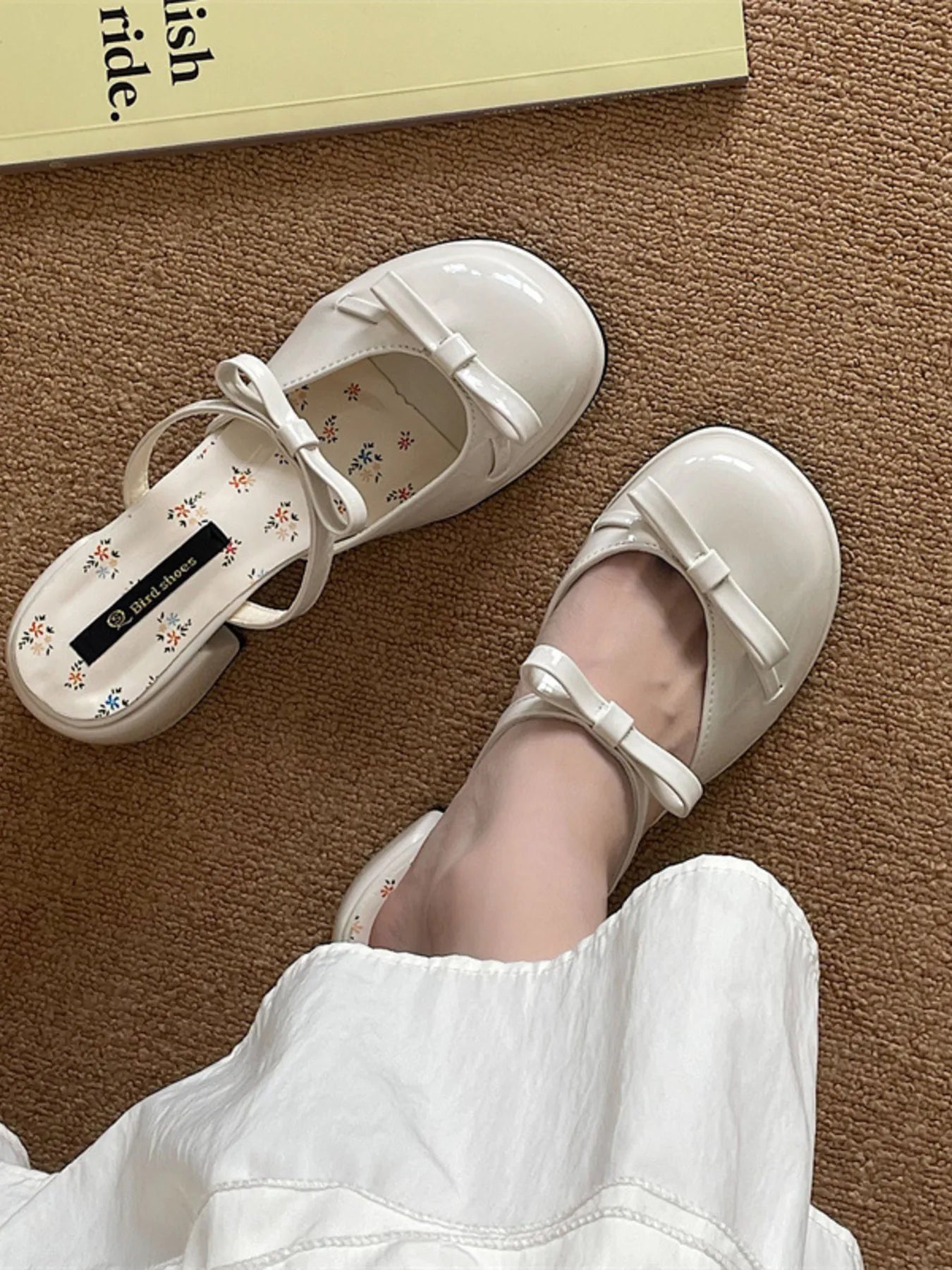 Bow Round Toe Block Heel Sandals
