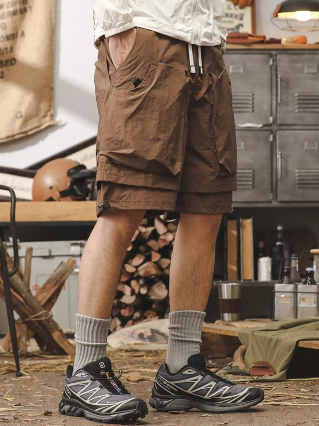Men's Plus Size Multiple Pocket Layered Cargo Shorts with Drawstring Hem