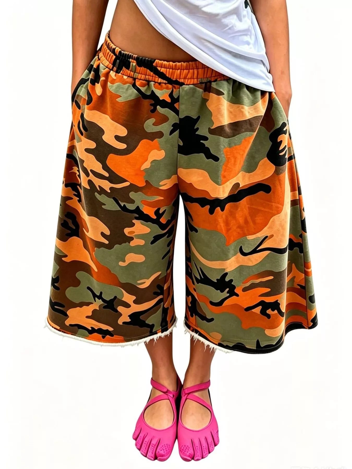 Wide-Leg Cropped Sweatpants with Pockets