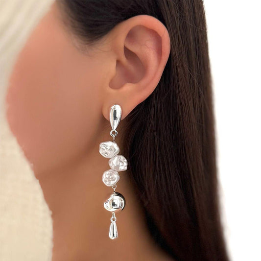 Artistic Asymmetric Pearl Drop Earrings (MAC325)