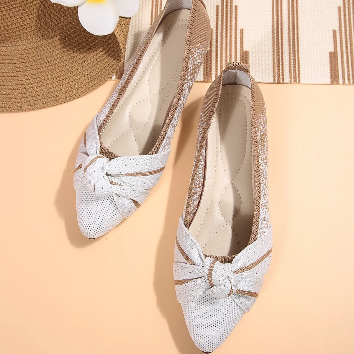 Contrast Point Toe Flats Slip-Ons