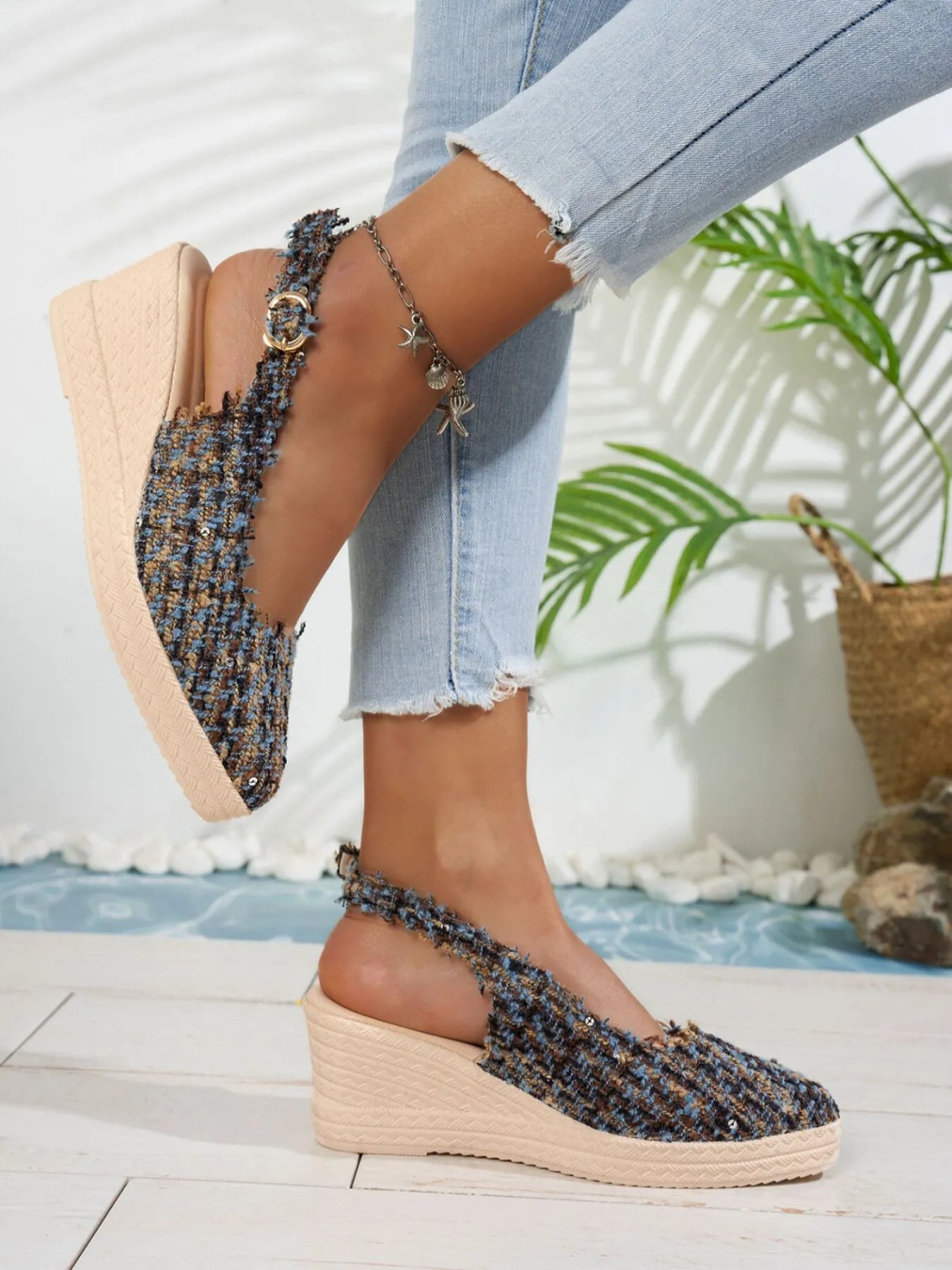 Point Toe Wedge Sandals