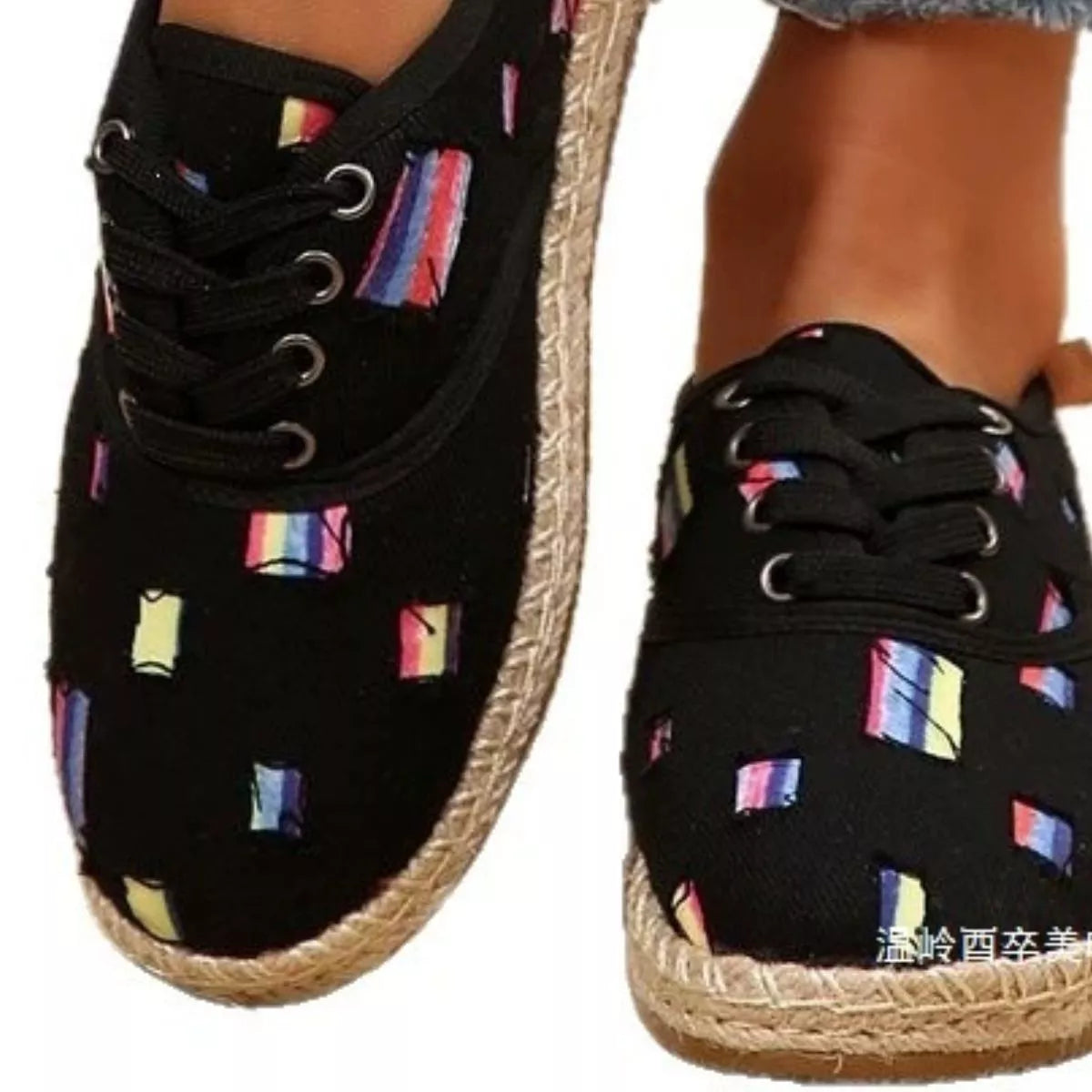 Round Toe Lace Up Sneakers