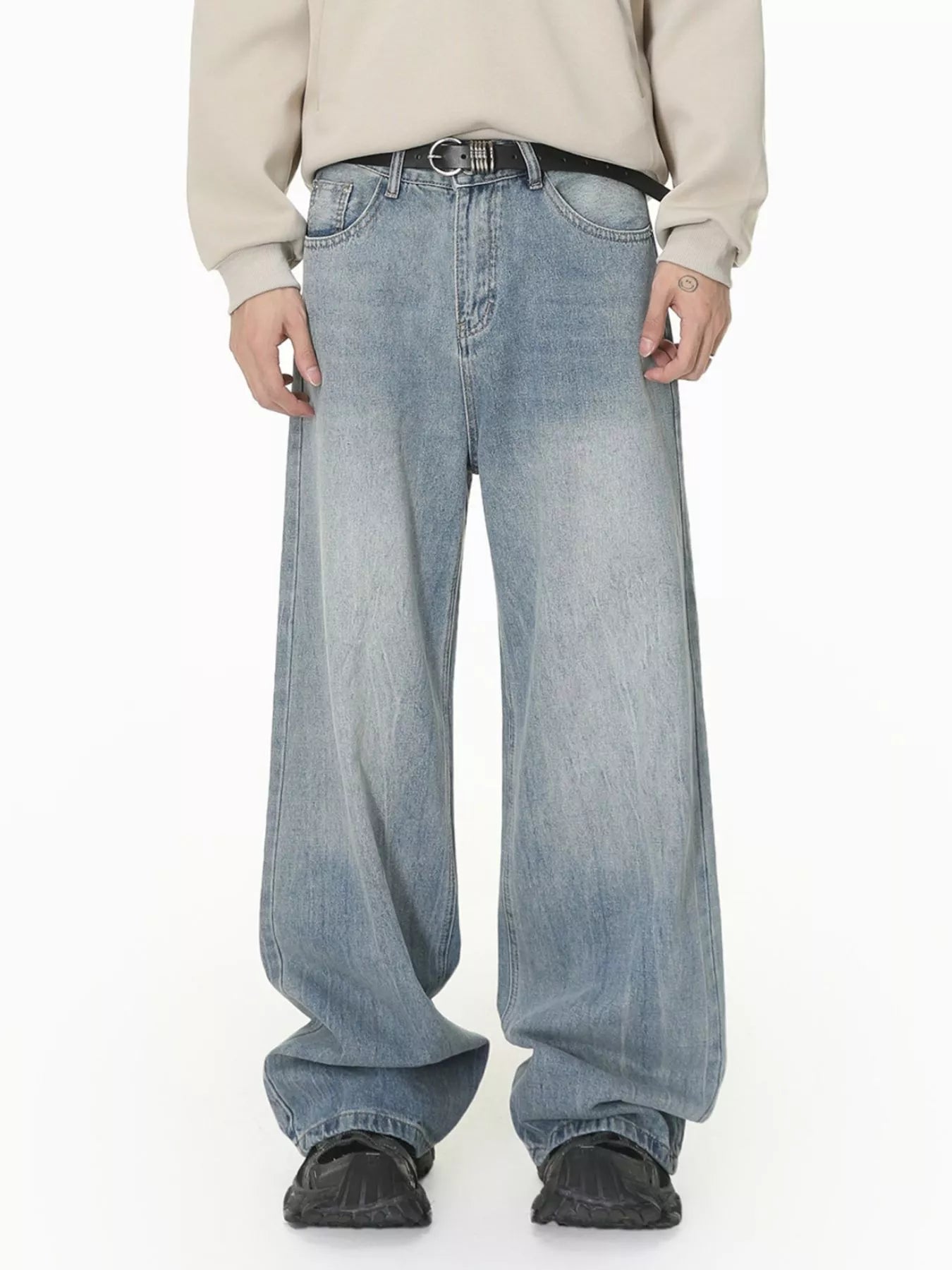 Men's Loose Fit Washed Jeans