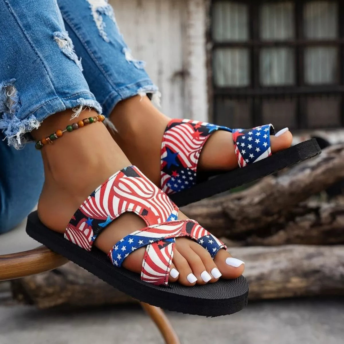 Toe Loop Flats Sandals