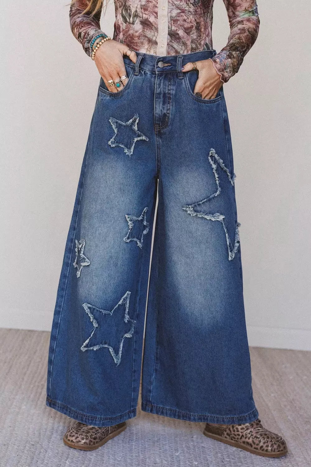 Star Decorated Wide Leg Jeans