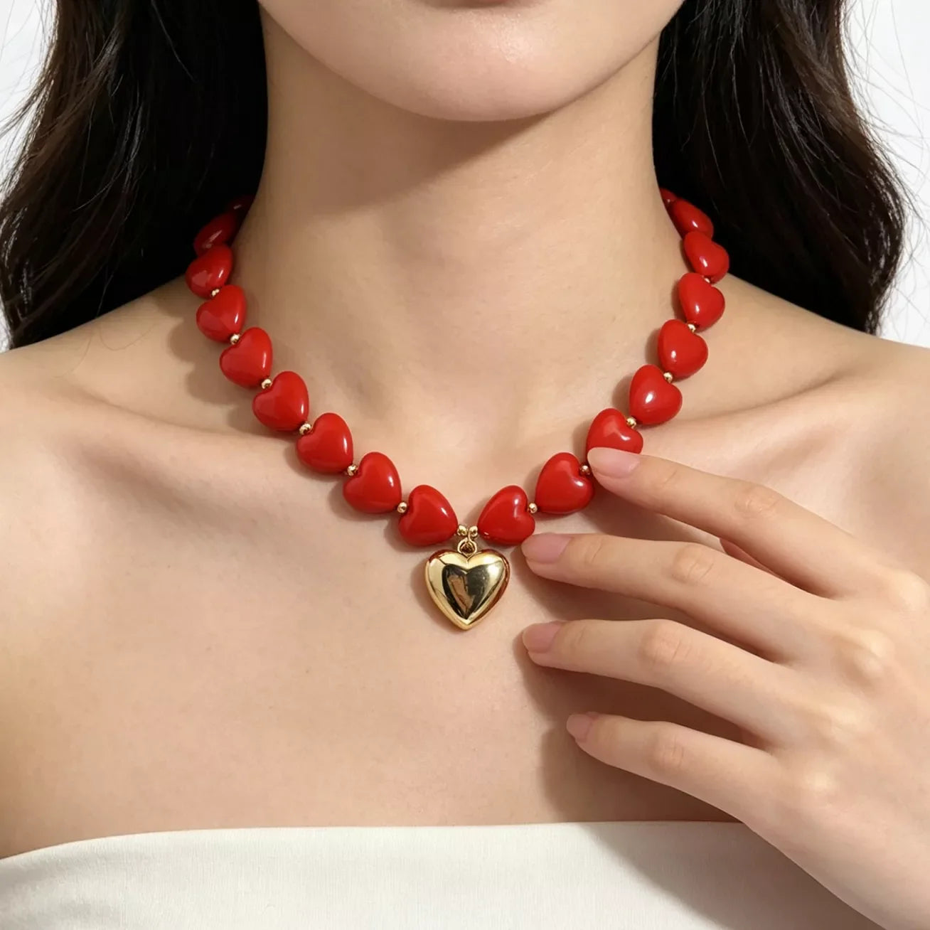Heart‑Shaped Resin Beaded Necklace