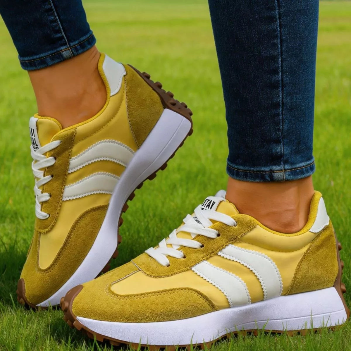 Lace Up Round Toe Sneakers