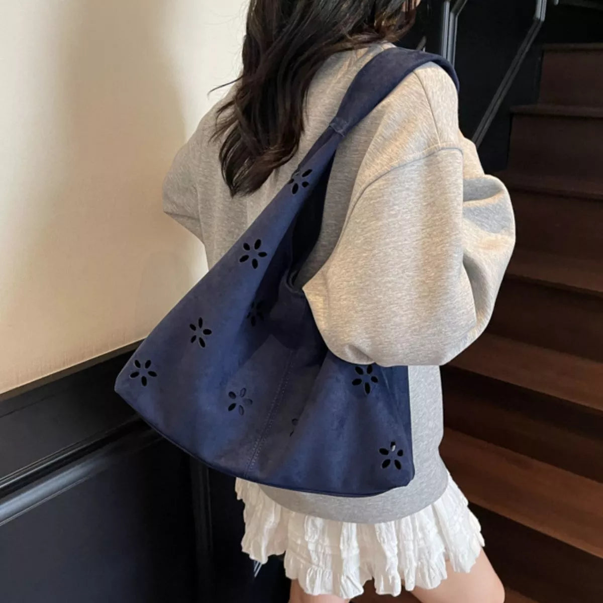 Cut-out Shoulder Bag