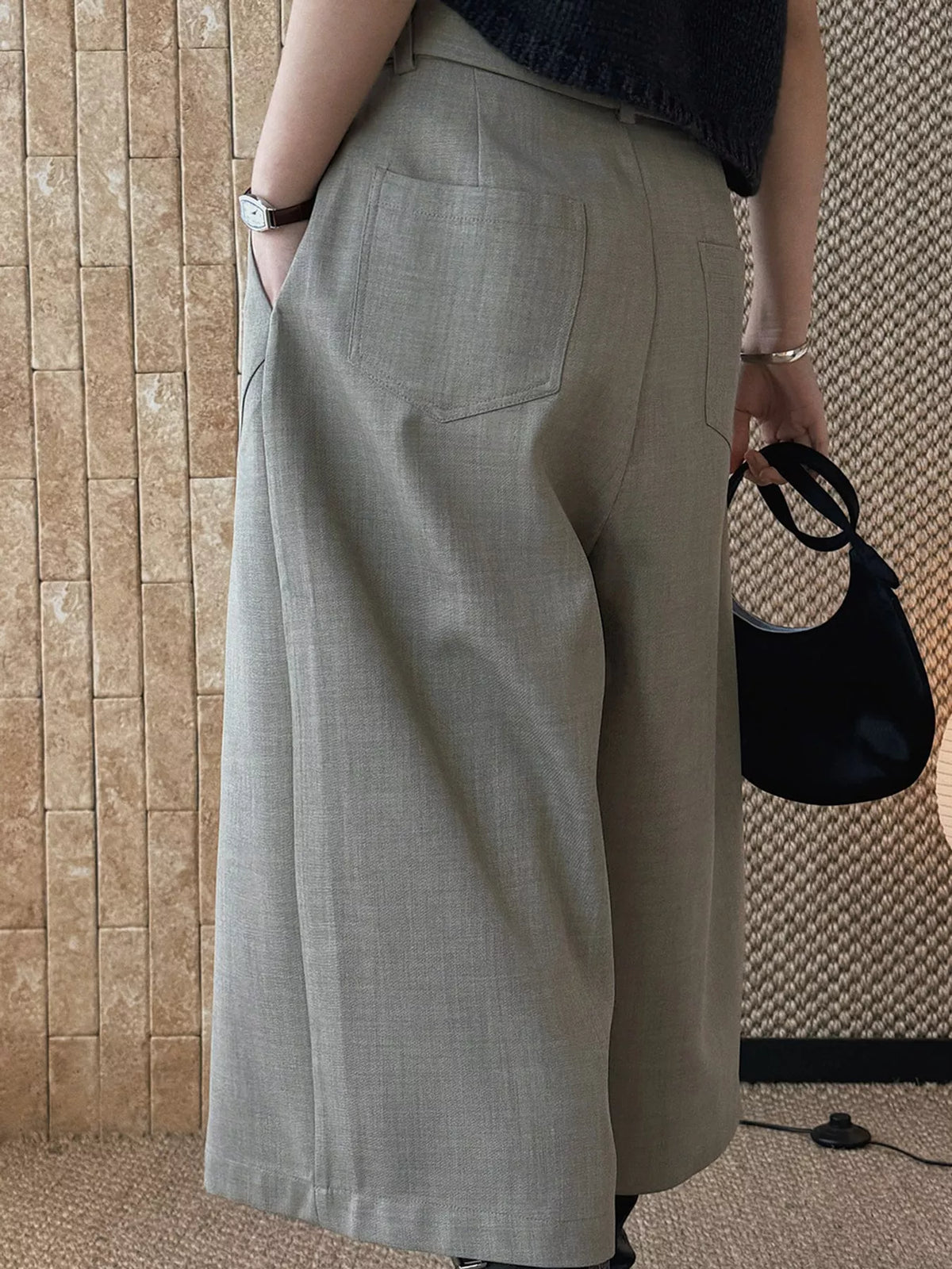High-Waisted Wide-Leg Capris