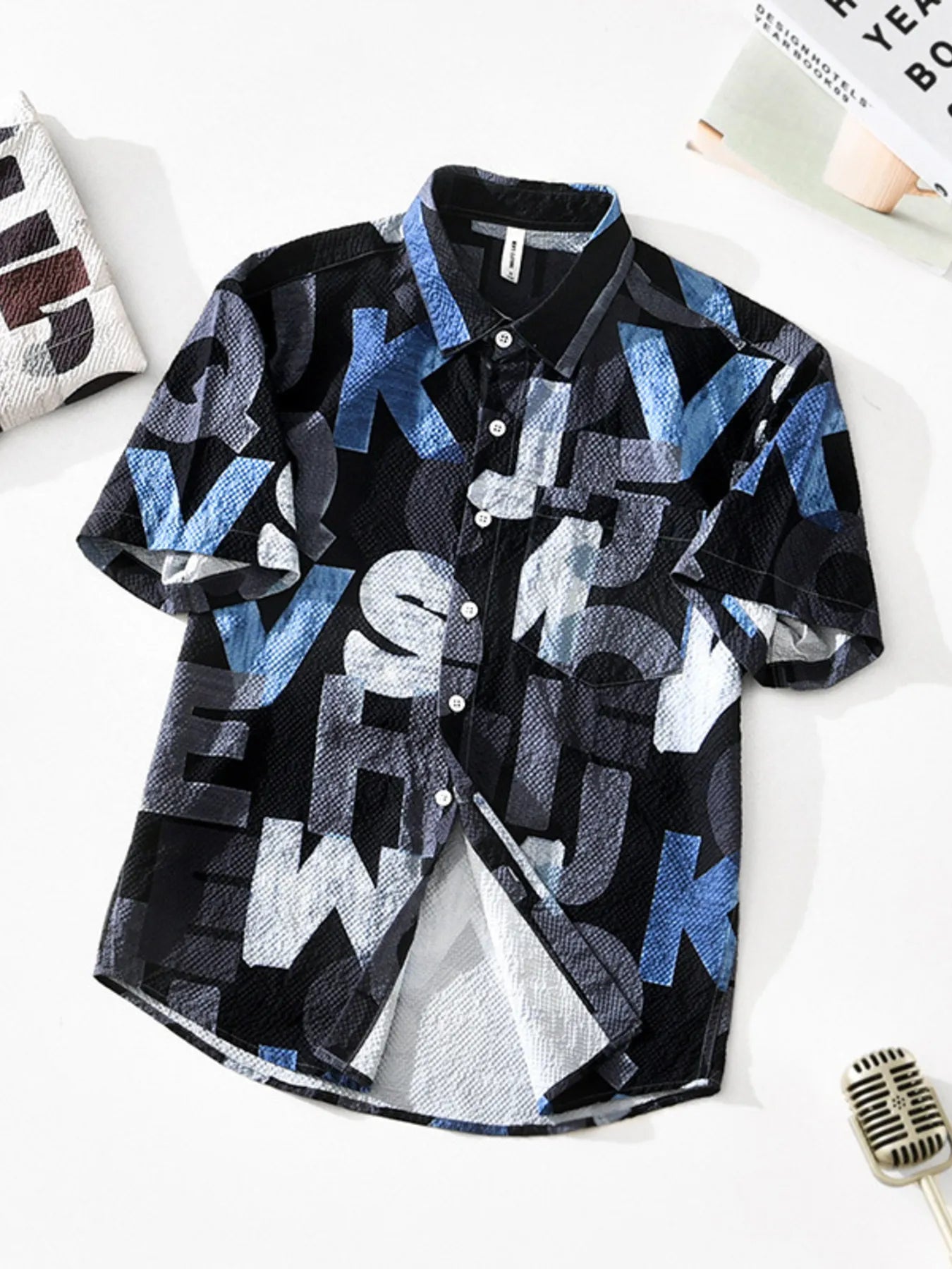 Men's Printed Button Up Short Sleeve Shirt