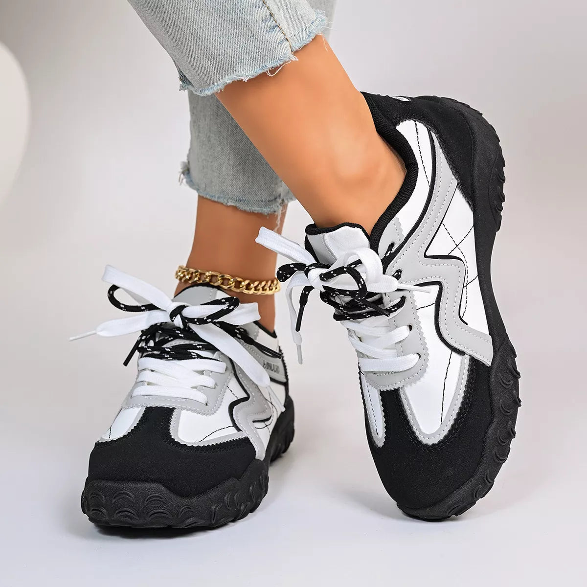 Round Toe Lace Up Sneakers