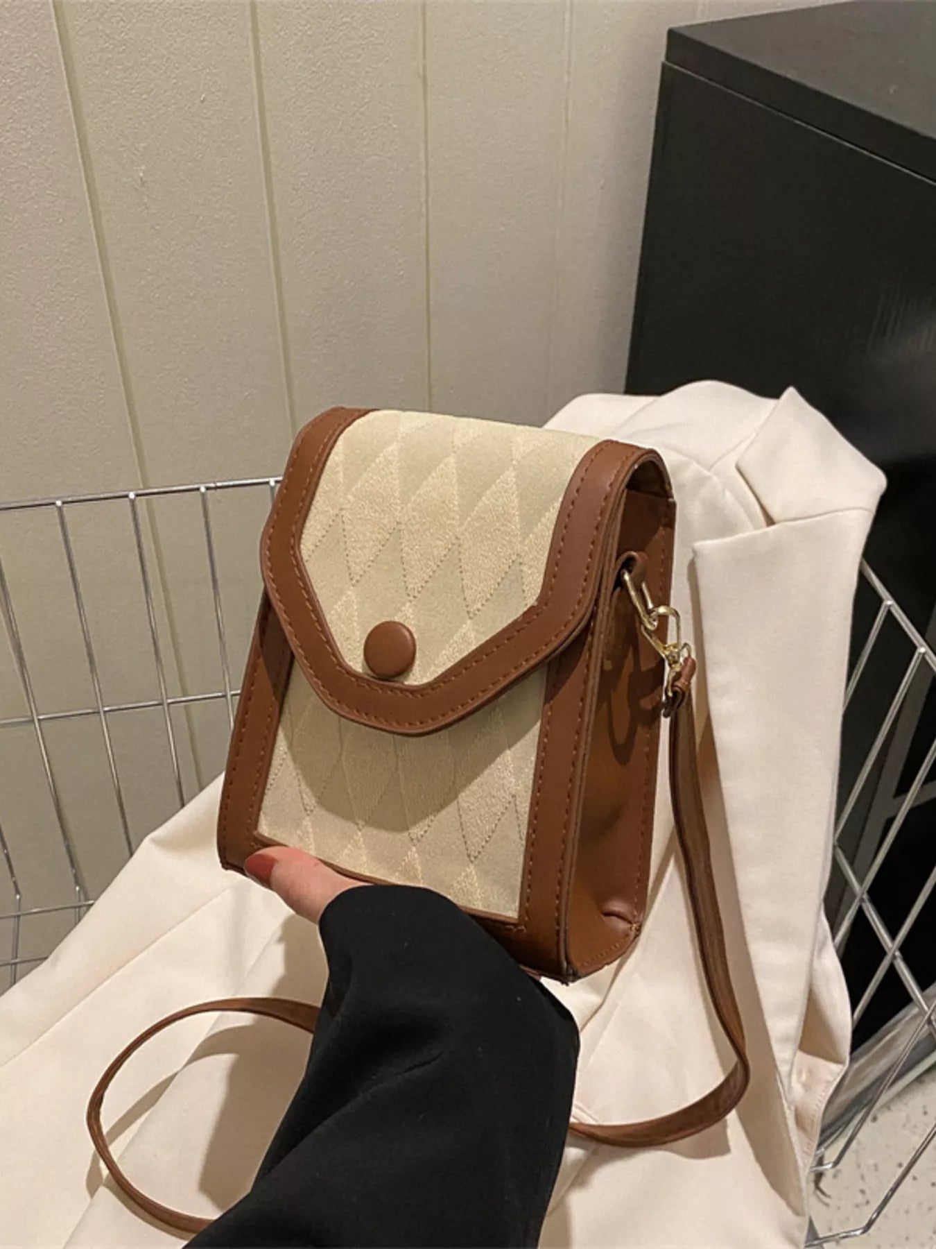 Adjustable Strap Flap Crossbody Bag