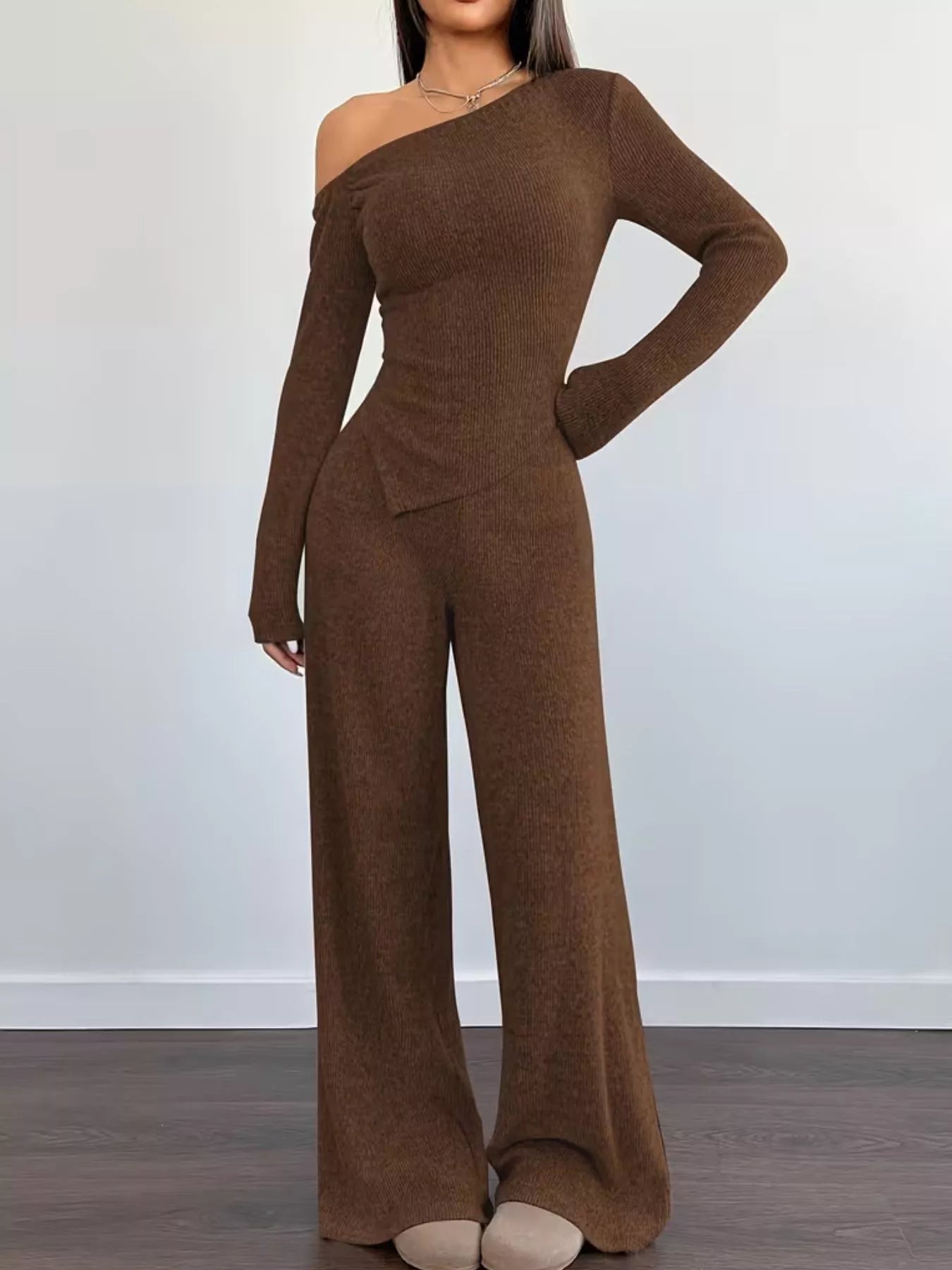 Chic One-Shoulder Asymmetrical Top and Wide-Leg Pants Set