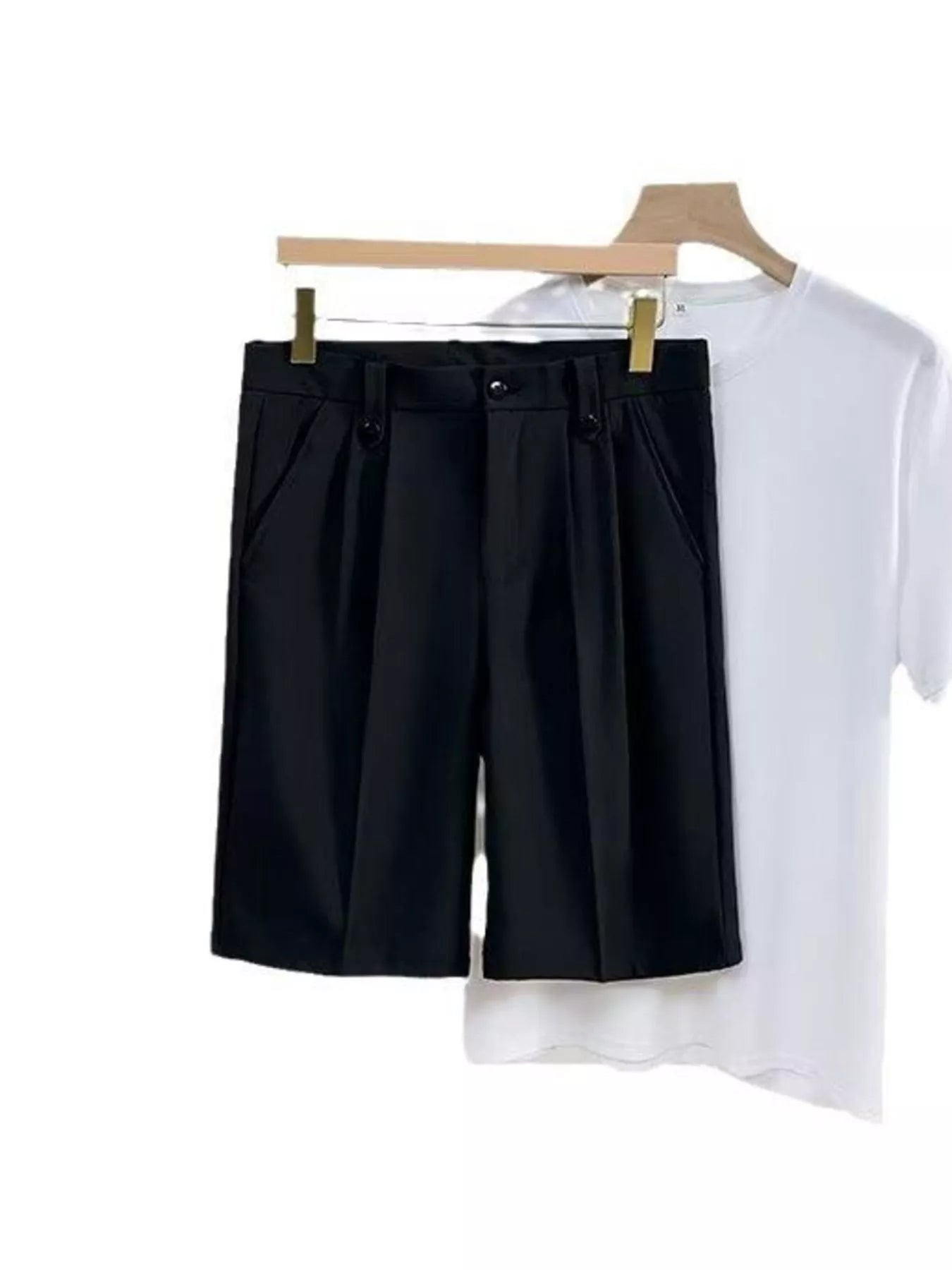 Men's Pleated Relaxed-Fit Shorts