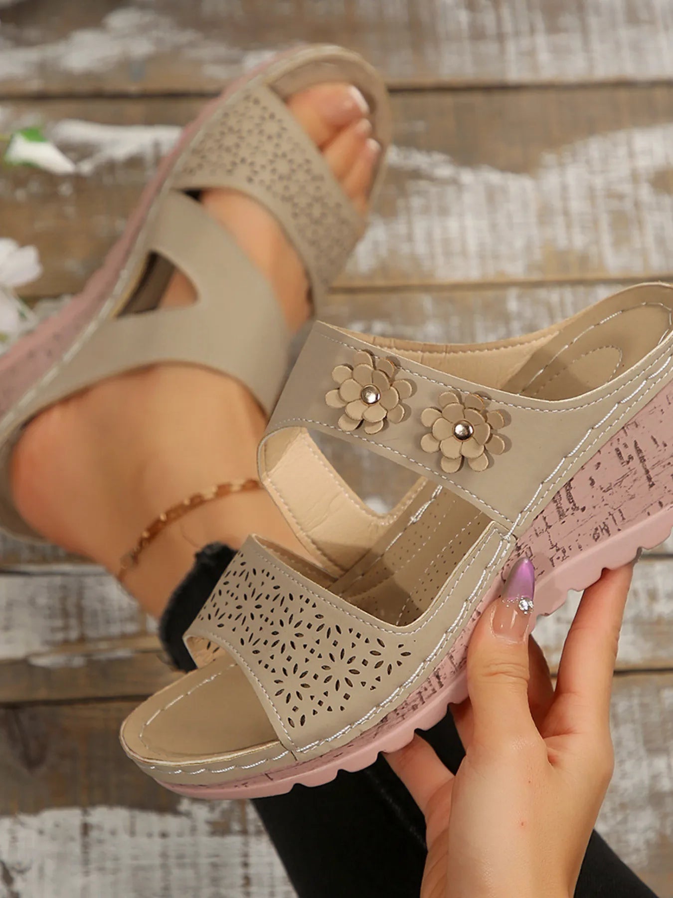 Hollow Out Comfort Wedge Sandals