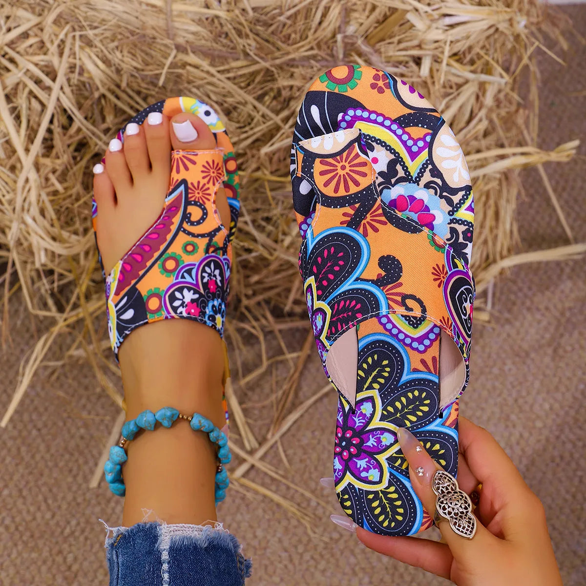 Toe Loop Flats Sandals