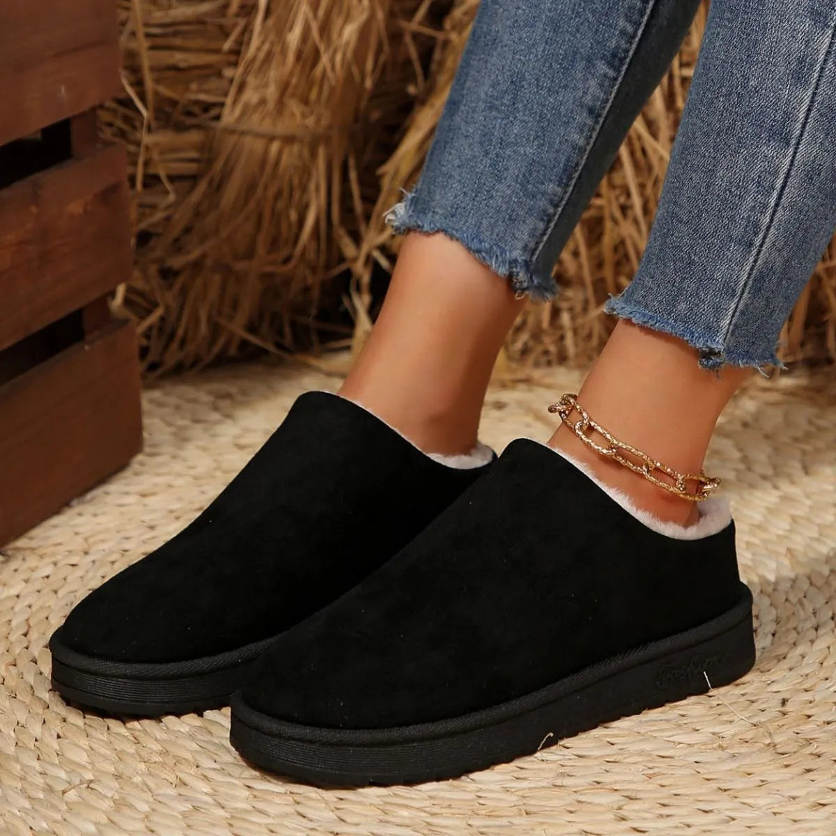 Round Toe Platform Boots