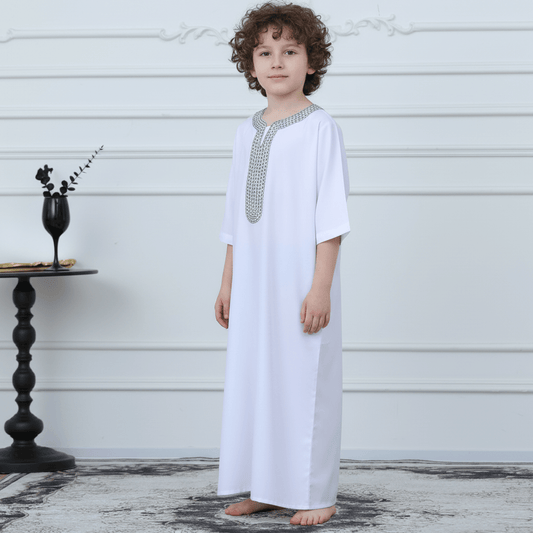Black Geometric Trim Islamic Thobe(MKB018)