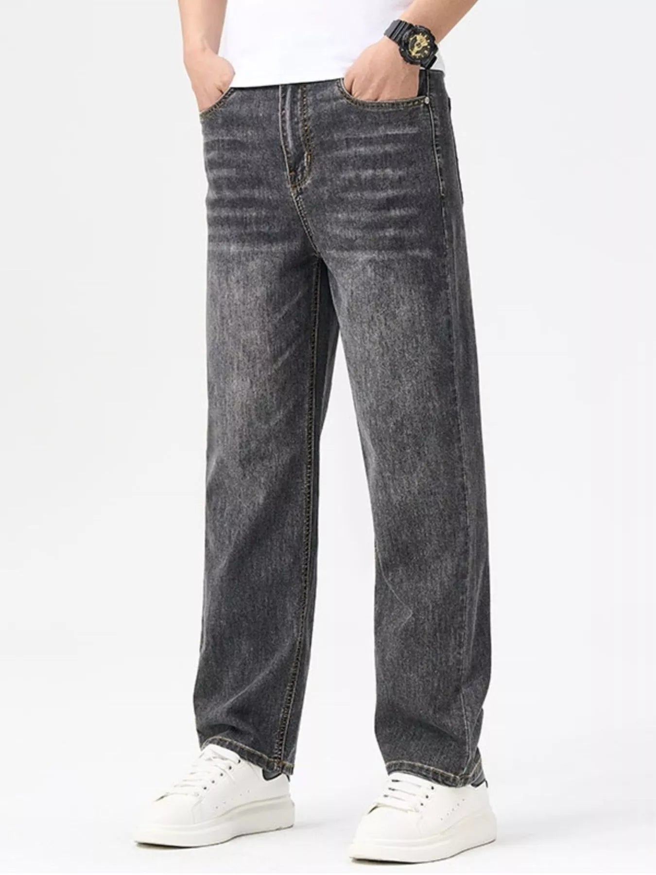 Men's Relaxed Fit Washed Jeans