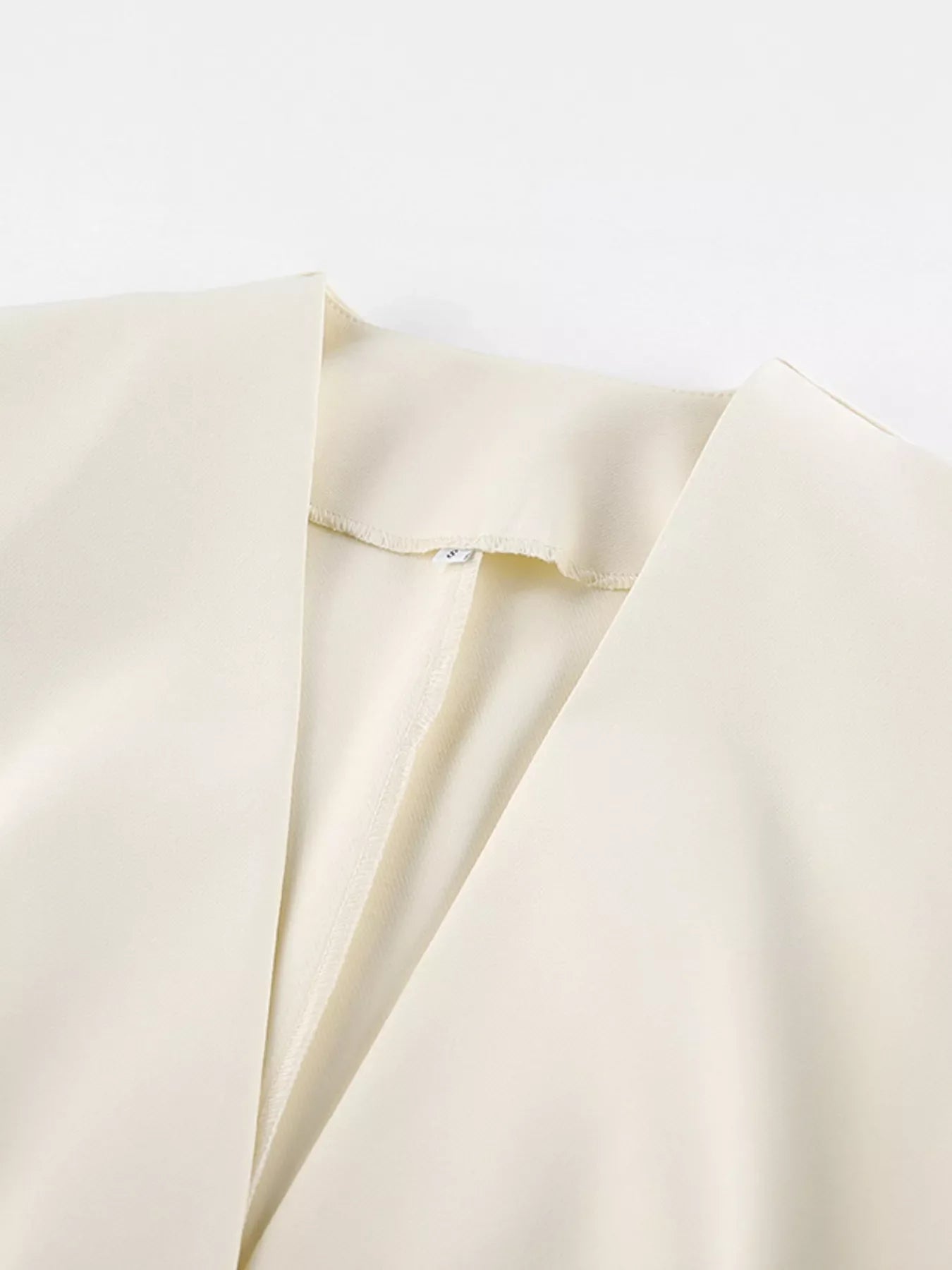 V-Neck Button-Up Blazer with Structured Shoulders