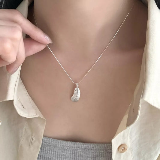 Feather Pendant Necklace