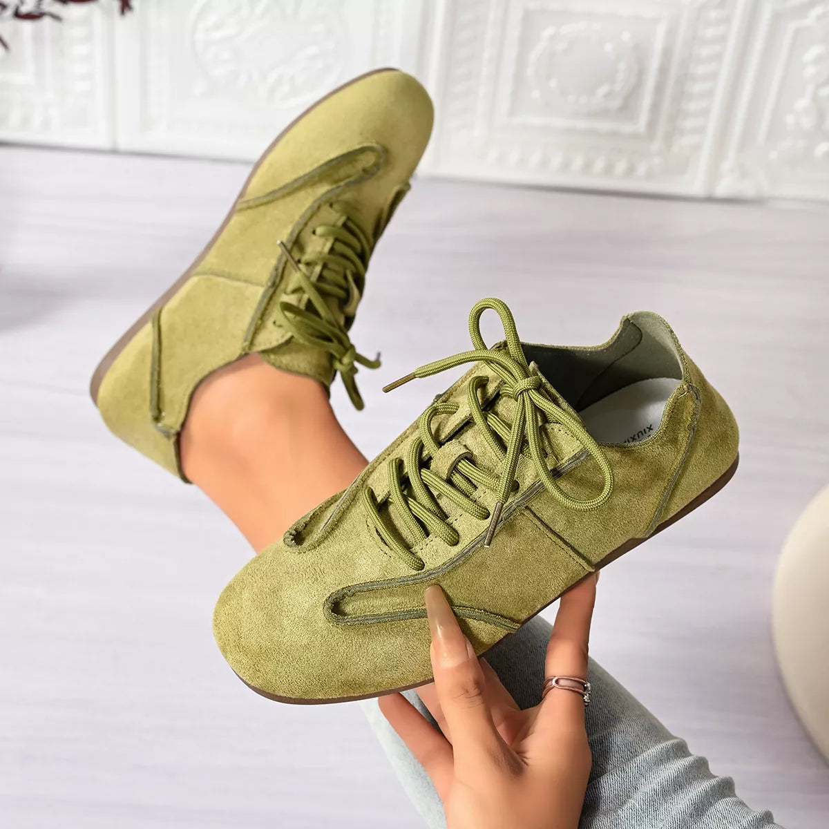 Lace Up Round Toe Sneakers