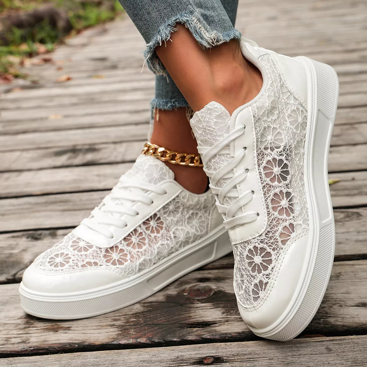 Round Toe Lace Sneakers