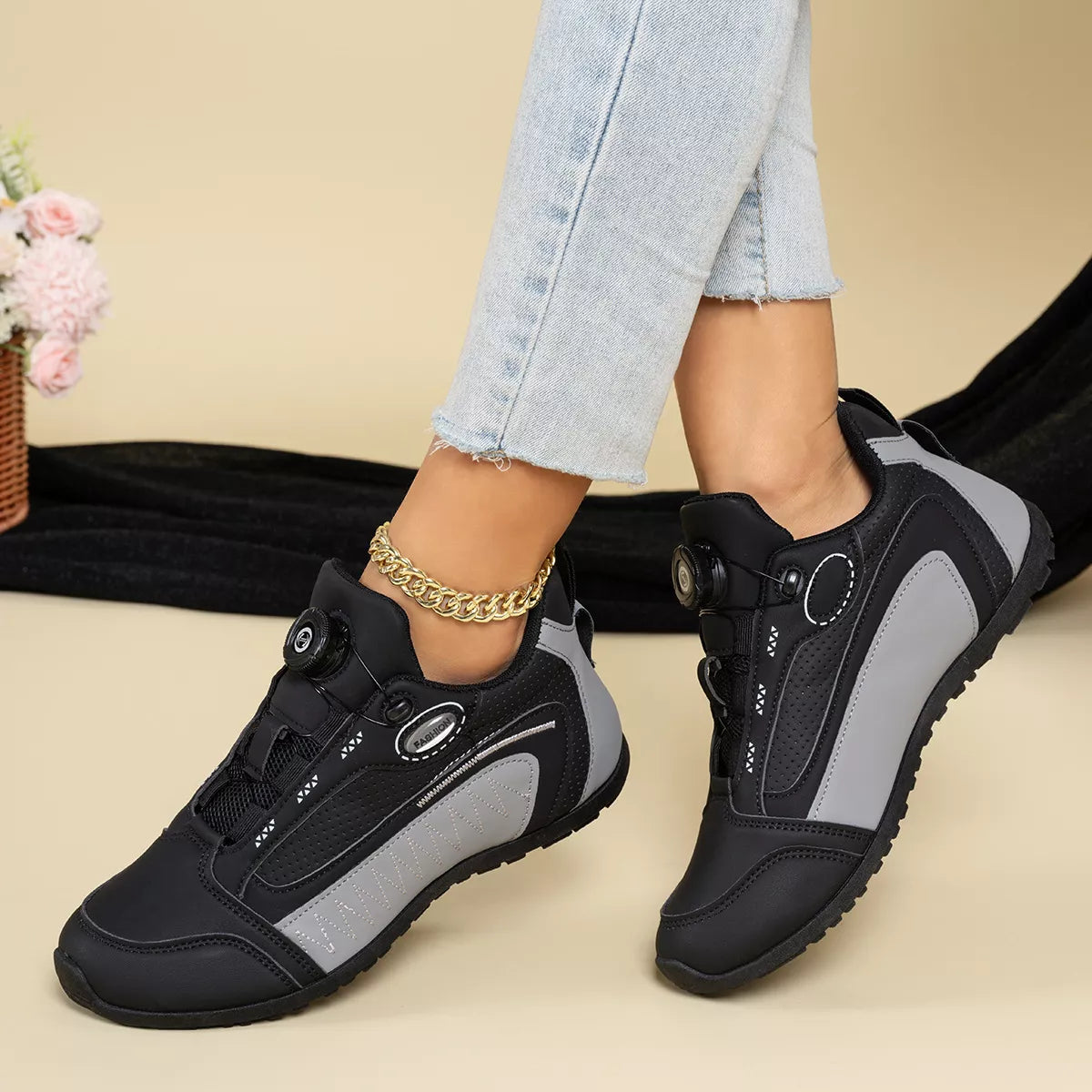 Round Toe Lace Up Sneakers