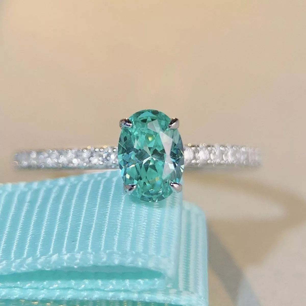 925 Sterling Silver Zircon Oval Ring