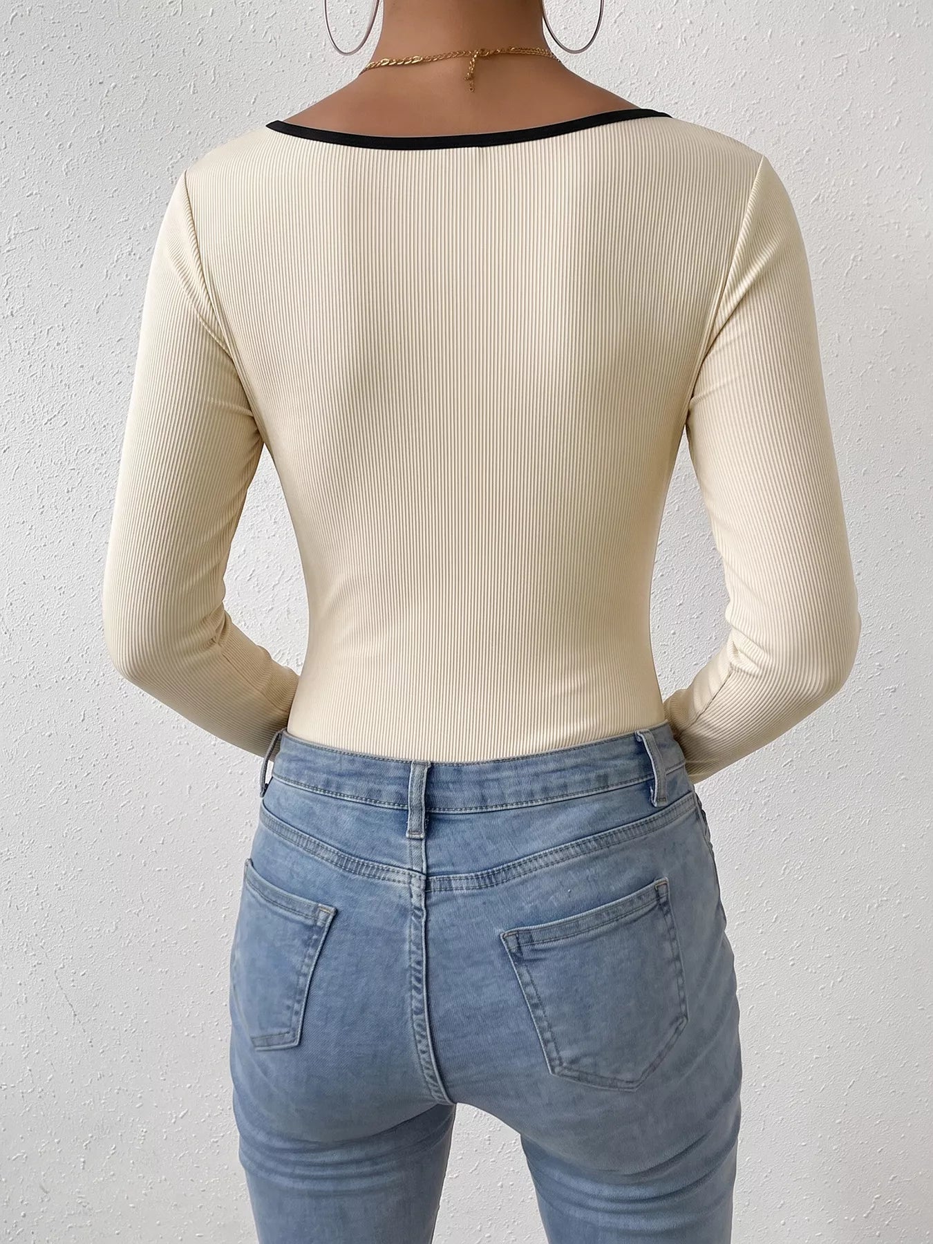 Ribbed Sweetheart Neckline Contrast Trim Long Sleeve Bodysuit