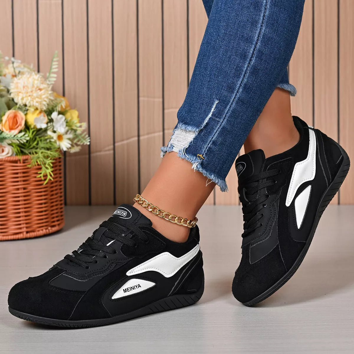 Round Toe Lace Up Sneakers